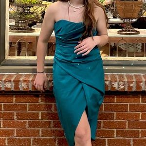 Native Daughters Emerald Green dress, size Large.